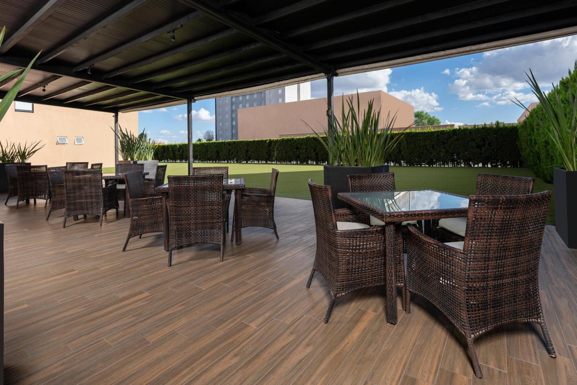 Courtyard By Marriott San Luis Potosi Otel Dış mekan fotoğraf