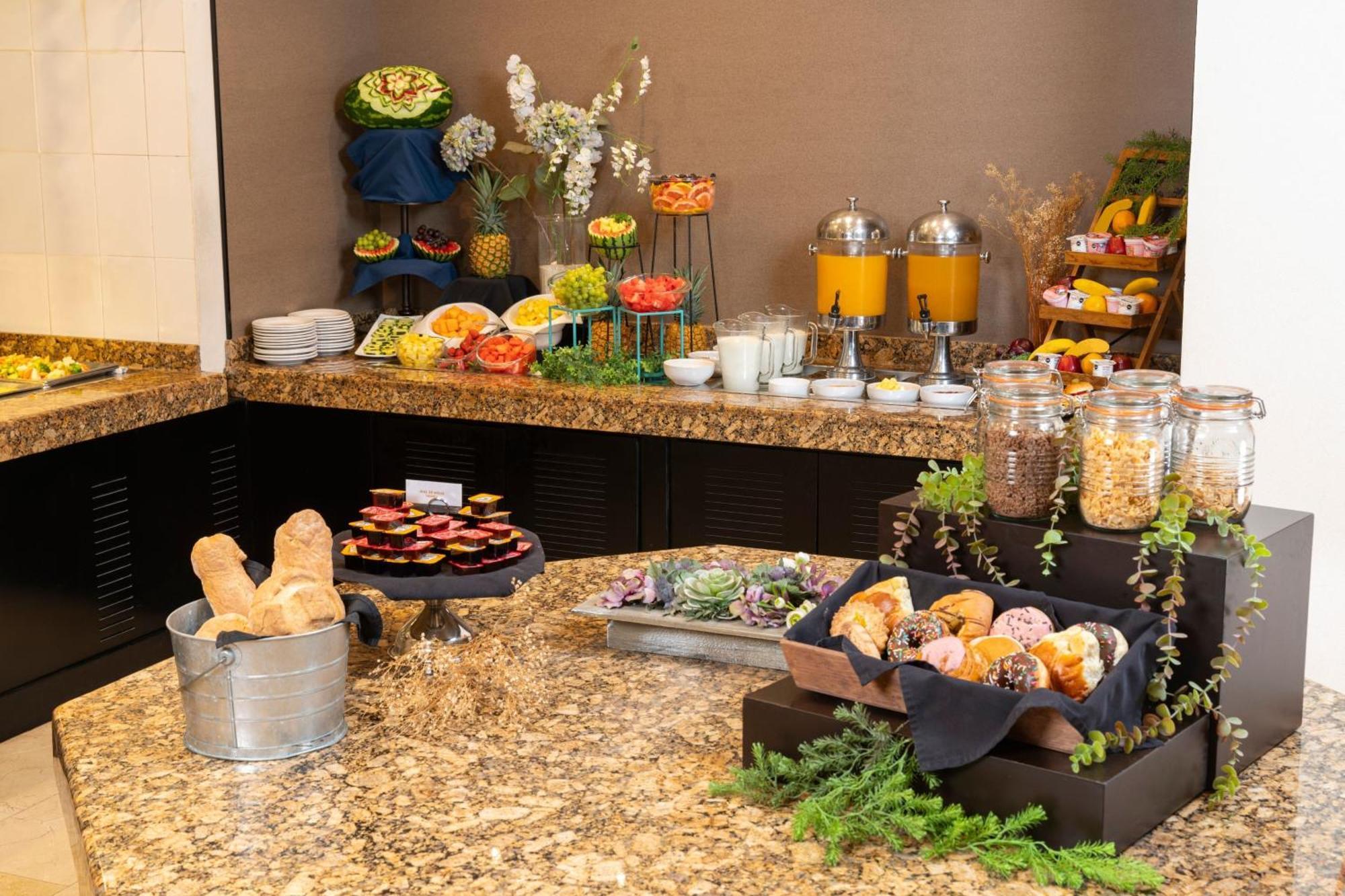 Courtyard By Marriott San Luis Potosi Otel Dış mekan fotoğraf