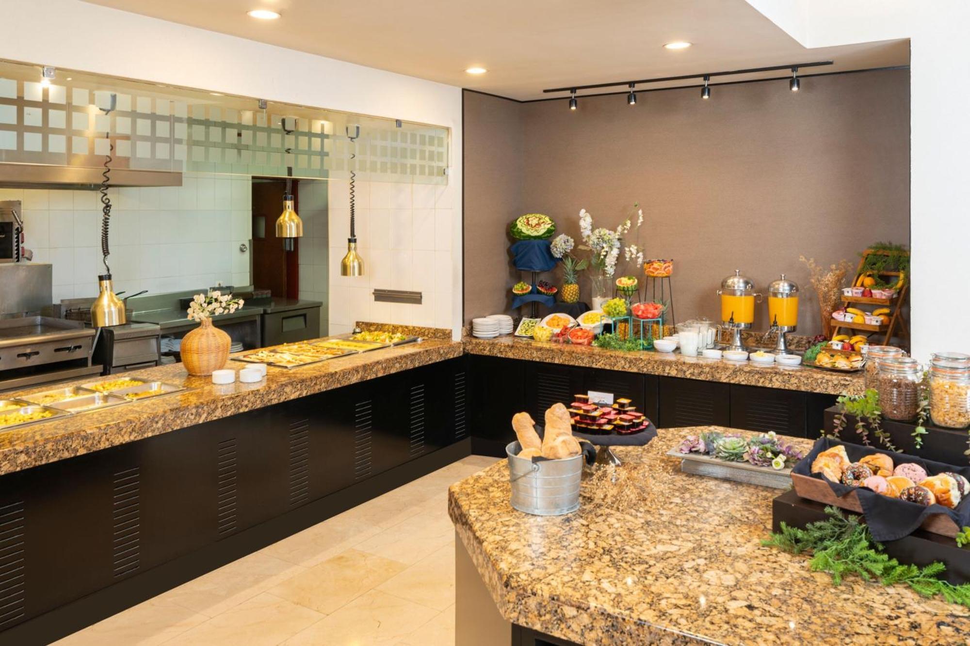 Courtyard By Marriott San Luis Potosi Otel Dış mekan fotoğraf
