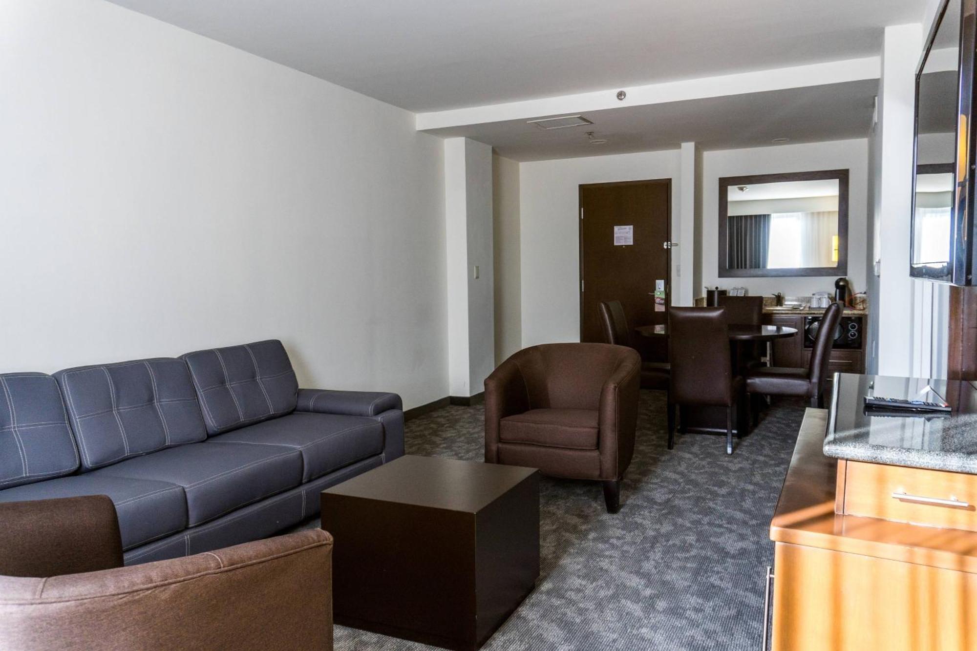 Courtyard By Marriott San Luis Potosi Otel Dış mekan fotoğraf